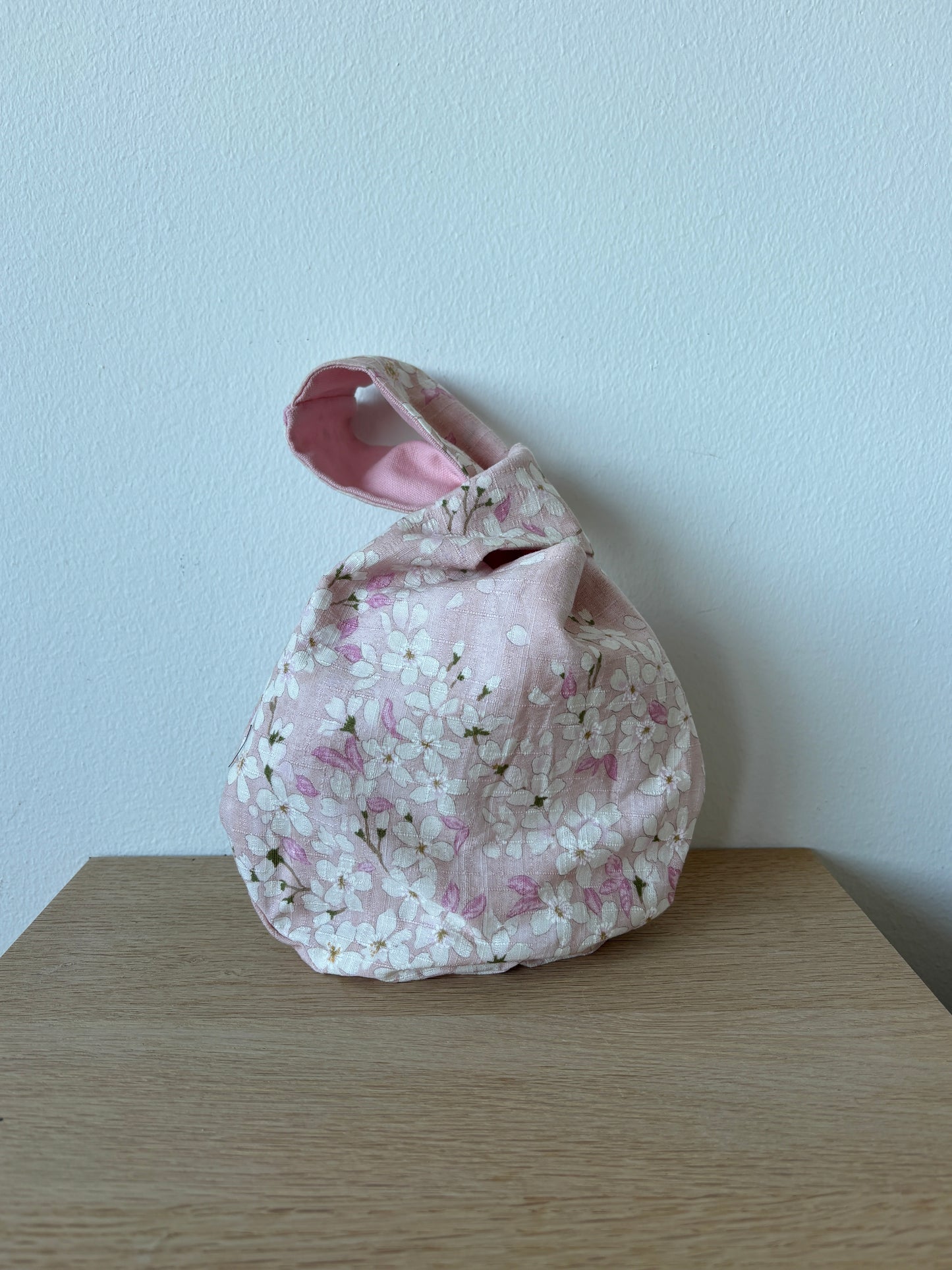 Knudetaske vendbar