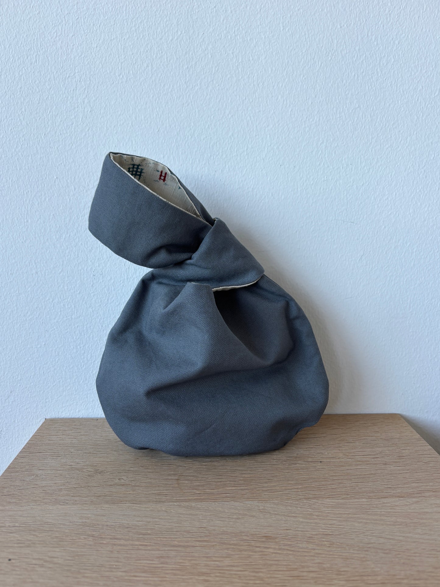 Knudetaske vendbar