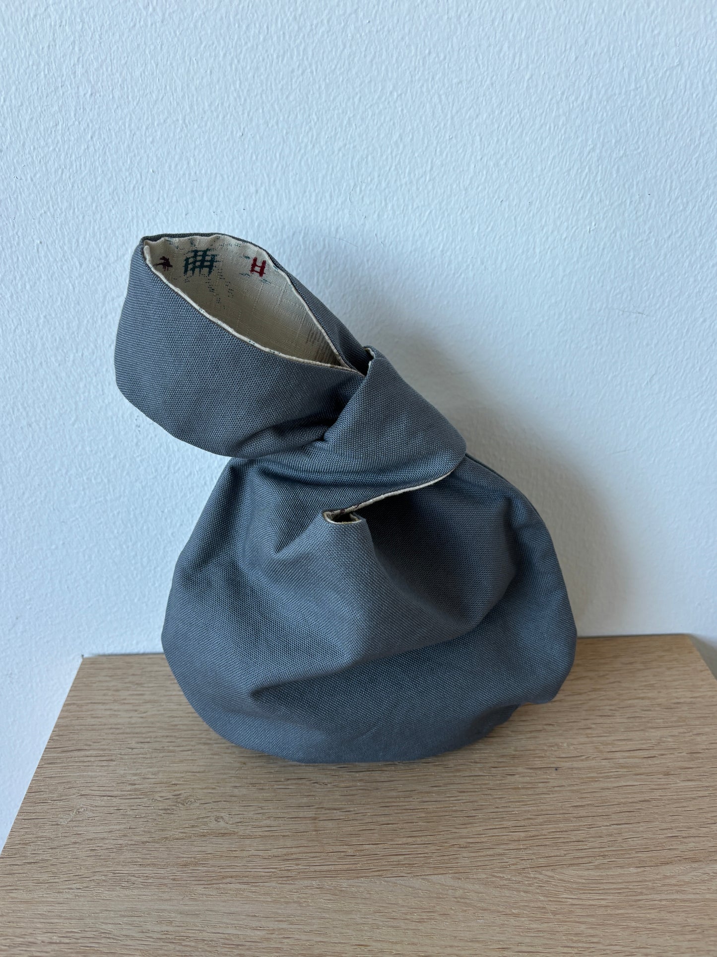 Knudetaske vendbar