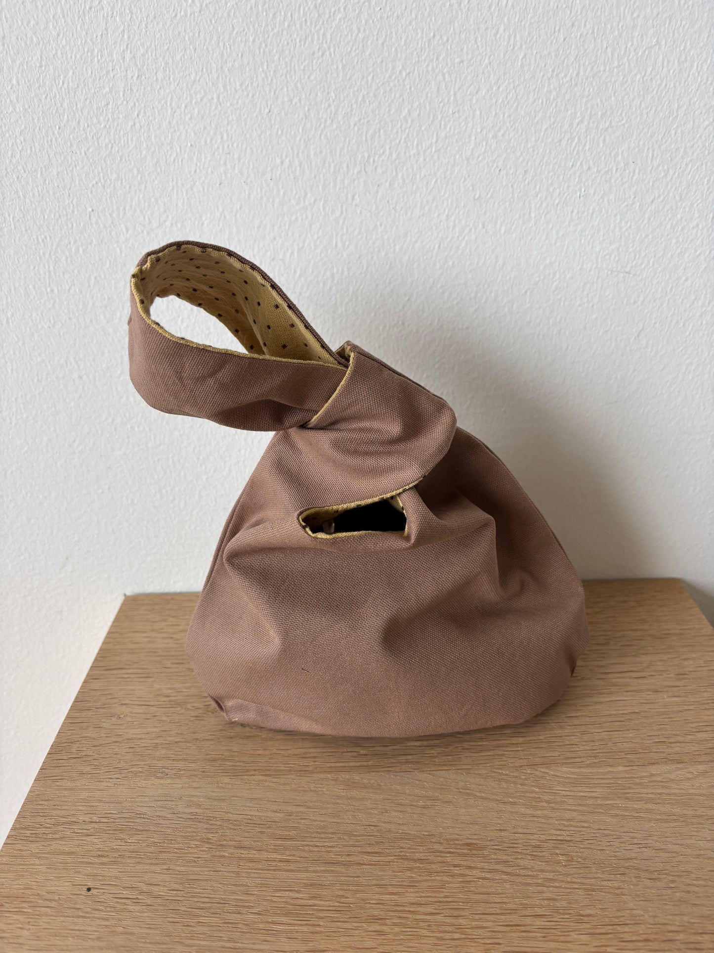 Knudetaske vendbar