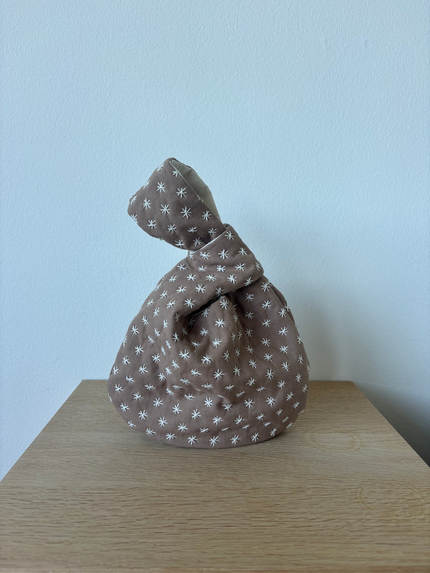 Knudetaske lille